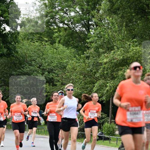 15.06.2025 - REWE Women's Run Dr. Thomas Lammeyer http://msf.ph/oto/7934121 15.06.2025 09:18:15 Laufen 10762, 10781, 10426, 10441 meine-sportfotos.de