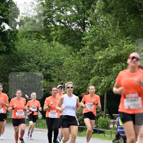 15.06.2025 - REWE Women's Run Dr. Thomas Lammeyer http://msf.ph/oto/7934125 15.06.2025 09:18:15 Laufen 10781, 10426, 10441 meine-sportfotos.de