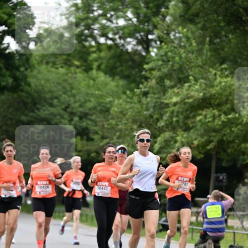15.06.2025 - REWE Women's Run Dr. Thomas Lammeyer http://msf.ph/oto/7934138 15.06.2025 09:18:16 Laufen 10441, 10426, 3781 meine-sportfotos.de