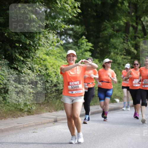15.06.2025 - REWE Women's Run Jannik Wohlers http://msf.ph/oto/7934174 15.06.2025 10:12:06 Laufen 5509, 5683, 5564 meine-sportfotos.de