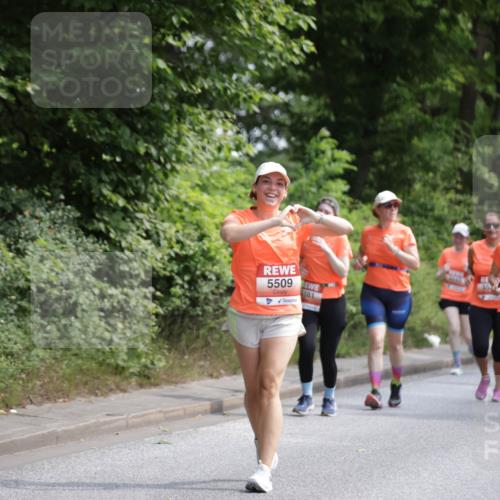 15.06.2025 - REWE Women's Run Jannik Wohlers http://msf.ph/oto/7934186 15.06.2025 10:12:06 Laufen 5509, 6181, 5683, 5564 meine-sportfotos.de