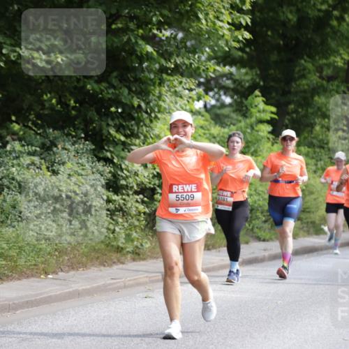 15.06.2025 - REWE Women's Run Jannik Wohlers http://msf.ph/oto/7934217 15.06.2025 10:12:07 Laufen 5509, 5181, 5683 meine-sportfotos.de