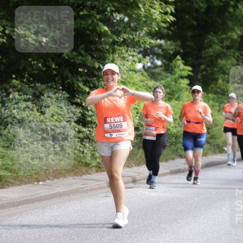 15.06.2025 - REWE Women's Run Jannik Wohlers http://msf.ph/oto/7934243 15.06.2025 10:12:07 Laufen 5509, 5181, 5683, 556 meine-sportfotos.de