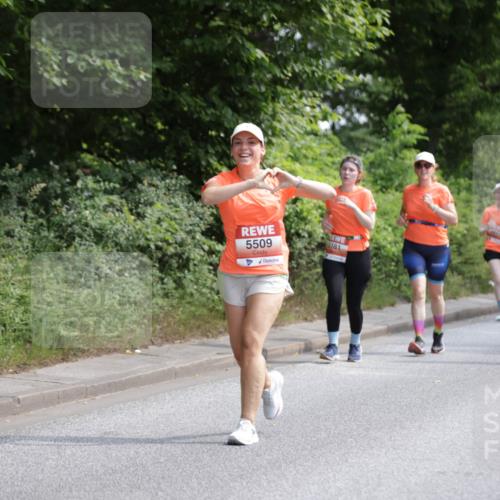 15.06.2025 - REWE Women's Run Jannik Wohlers http://msf.ph/oto/7934259 15.06.2025 10:12:07 Laufen 5509, 5181, 5683 meine-sportfotos.de