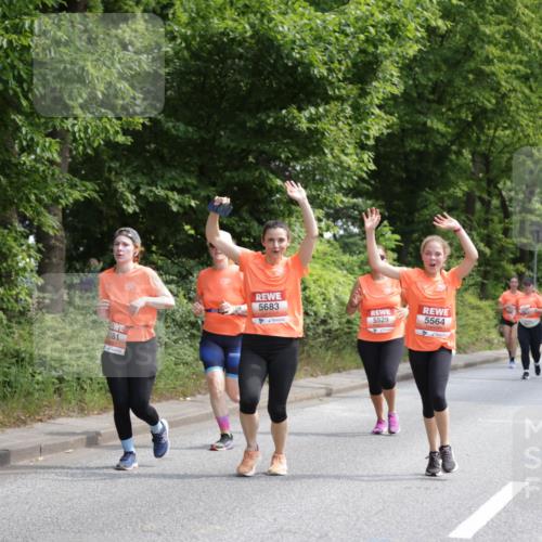 15.06.2025 - REWE Women's Run Jannik Wohlers http://msf.ph/oto/7934273 15.06.2025 10:12:10 Laufen 5181, 5683, 5529, 5564 meine-sportfotos.de