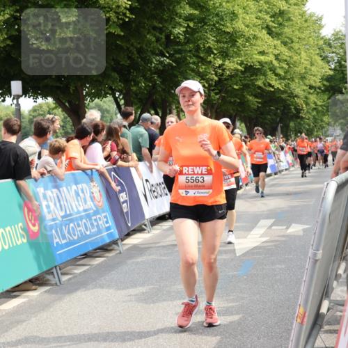 15.06.2025 - REWE Women's Run Strokosch-Dieckow http://msf.ph/oto/7934274 15.06.2025 11:07:25 Ziel 5125, 5131, 5254, 5563, 5642, 5676 meine-sportfotos.de