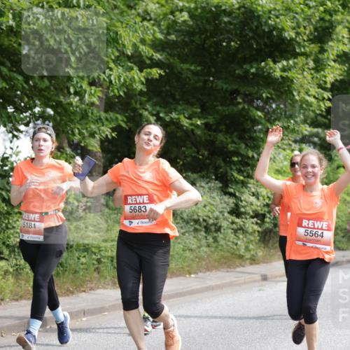 15.06.2025 - REWE Women's Run Jannik Wohlers http://msf.ph/oto/7934357 15.06.2025 10:12:11 Laufen 5181, 5683, 5564 meine-sportfotos.de