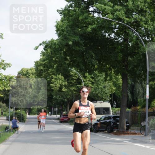 15.06.2025 - REWE Women's Run Jannik Wohlers http://msf.ph/oto/7934505 15.06.2025 08:37:47 Laufen 12361 meine-sportfotos.de