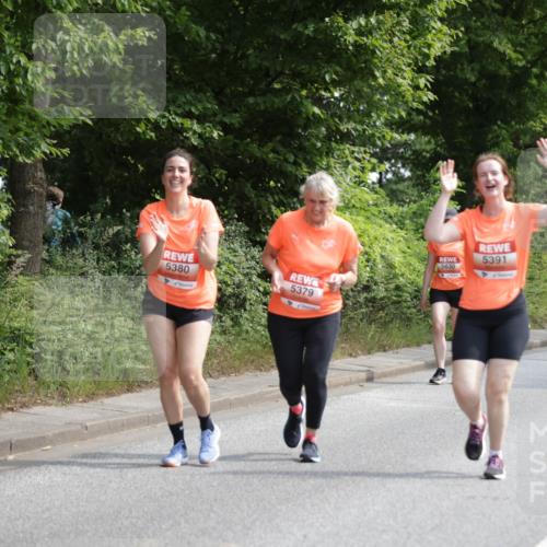 15.06.2025 - REWE Women's Run Jannik Wohlers http://msf.ph/oto/7934548 15.06.2025 10:12:21 Laufen 5380, 5379, 5391, 5630, 5296, 5541 meine-sportfotos.de