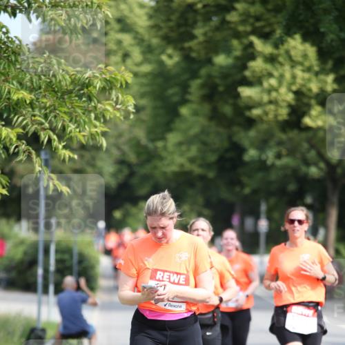 15.06.2025 - REWE Women's Run Jannik Wohlers http://msf.ph/oto/7934553 15.06.2025 09:52:15 Laufen  meine-sportfotos.de