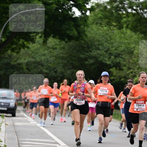 15.06.2025 - REWE Women's Run Dr. Thomas Lammeyer http://msf.ph/oto/7934569 15.06.2025 09:18:32 Laufen 10464, 10219, 10414 meine-sportfotos.de