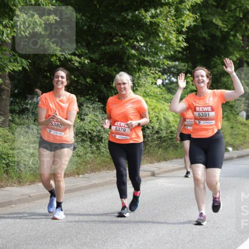 15.06.2025 - REWE Women's Run Jannik Wohlers http://msf.ph/oto/7934597 15.06.2025 10:12:22 Laufen 5380, 5379, 5630, 5391, 5541 meine-sportfotos.de