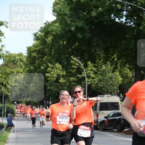 15.06.2025 - REWE Women's Run Jannik Wohlers http://msf.ph/oto/7934609 15.06.2025 09:52:20 Laufen 10671, 10345 meine-sportfotos.de