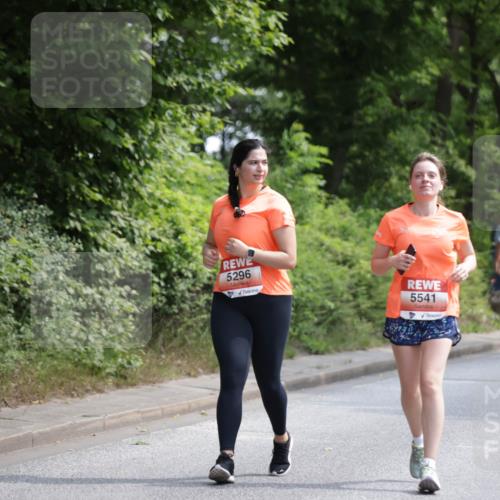 15.06.2025 - REWE Women's Run Jannik Wohlers http://msf.ph/oto/7934676 15.06.2025 10:12:26 Laufen 5630, 5296, 5541, 16160 meine-sportfotos.de