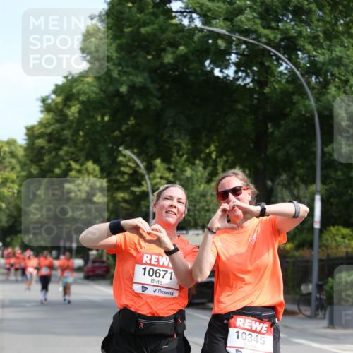 15.06.2025 - REWE Women's Run Jannik Wohlers http://msf.ph/oto/7934687 15.06.2025 09:52:22 Laufen 10671, 10345 meine-sportfotos.de