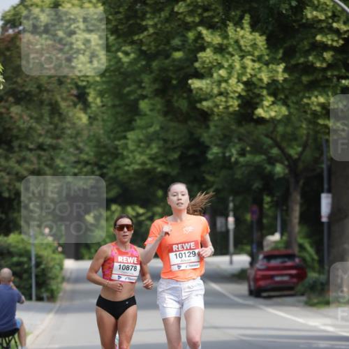 15.06.2025 - REWE Women's Run Jannik Wohlers http://msf.ph/oto/7934709 15.06.2025 08:37:51 Laufen 10878, 10129 meine-sportfotos.de