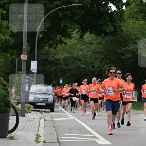 15.06.2025 - REWE Women's Run Dr. Thomas Lammeyer http://msf.ph/oto/7934714 15.06.2025 09:18:40 Laufen 1043, 10845, 4, 10569 meine-sportfotos.de