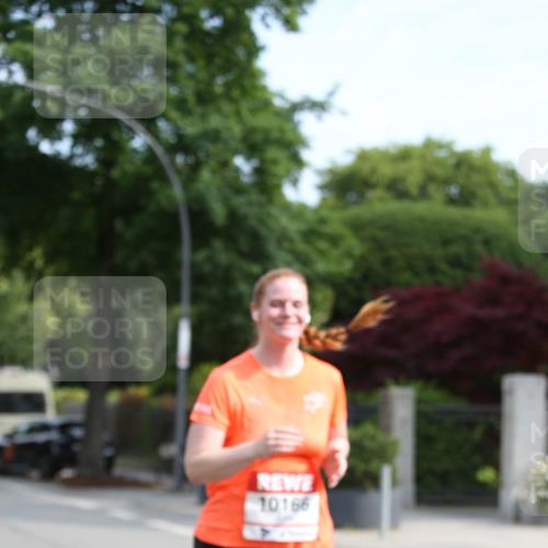 15.06.2025 - REWE Women's Run Jannik Wohlers http://msf.ph/oto/7934723 15.06.2025 09:52:24 Laufen 10166 meine-sportfotos.de
