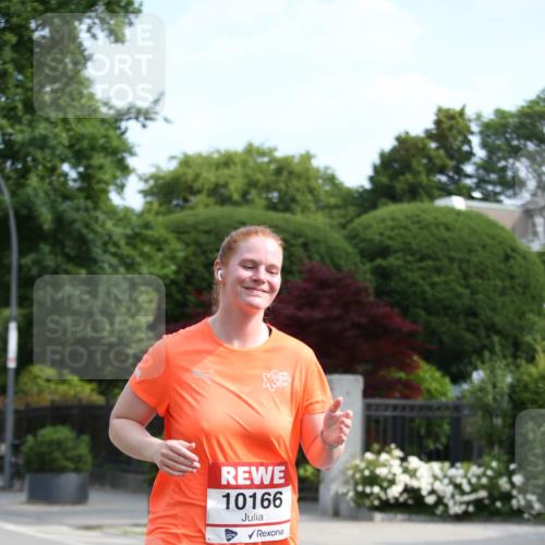 15.06.2025 - REWE Women's Run Jannik Wohlers http://msf.ph/oto/7934729 15.06.2025 09:52:25 Laufen 10166 meine-sportfotos.de