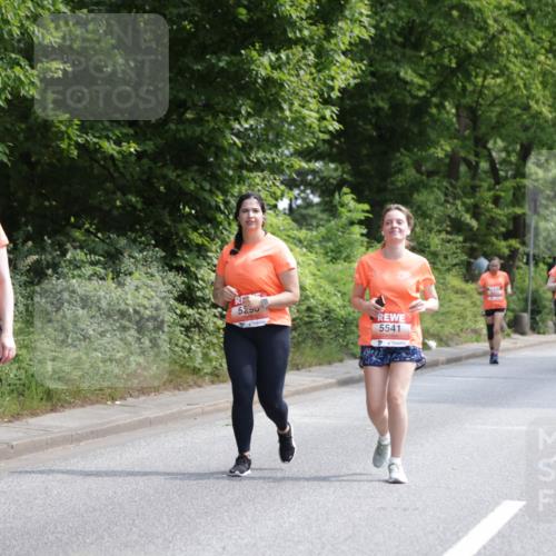 15.06.2025 - REWE Women's Run Jannik Wohlers http://msf.ph/oto/7934747 15.06.2025 10:12:27 Laufen 5630, 5250, 5541 meine-sportfotos.de