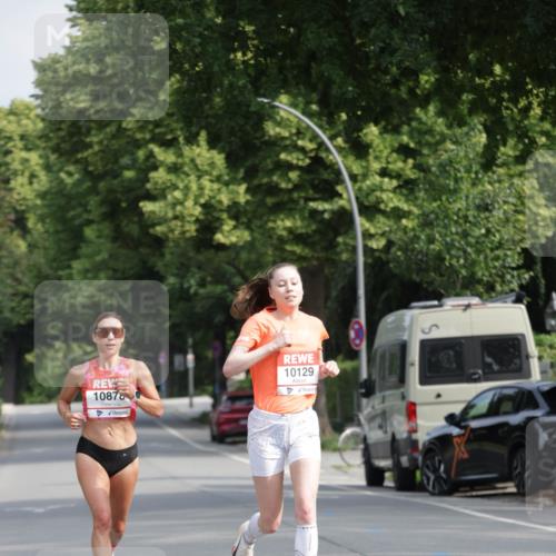 15.06.2025 - REWE Women's Run Jannik Wohlers http://msf.ph/oto/7934762 15.06.2025 08:37:52 Laufen 10878, 10129 meine-sportfotos.de