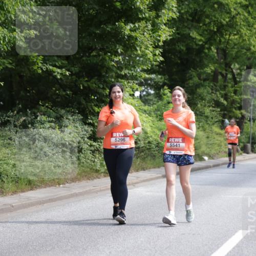 15.06.2025 - REWE Women's Run Jannik Wohlers http://msf.ph/oto/7934779 15.06.2025 10:12:28 Laufen 5630, 5296, 5541 meine-sportfotos.de