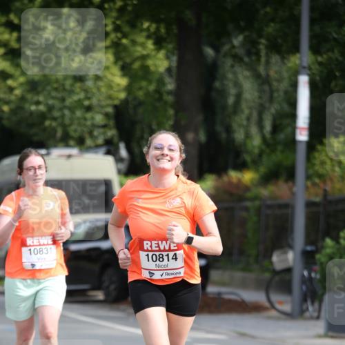 15.06.2025 - REWE Women's Run Jannik Wohlers http://msf.ph/oto/7934809 15.06.2025 09:52:38 Laufen 10831, 10814 meine-sportfotos.de