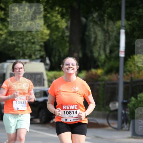 15.06.2025 - REWE Women's Run Jannik Wohlers http://msf.ph/oto/7934825 15.06.2025 09:52:38 Laufen 10831, 10814 meine-sportfotos.de