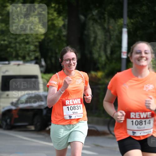 15.06.2025 - REWE Women's Run Jannik Wohlers http://msf.ph/oto/7934848 15.06.2025 09:52:39 Laufen 10831, 10814 meine-sportfotos.de