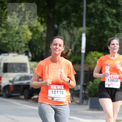 15.06.2025 - REWE Women's Run Jannik Wohlers http://msf.ph/oto/7934904 15.06.2025 09:52:45 Laufen 10116, 10800 meine-sportfotos.de