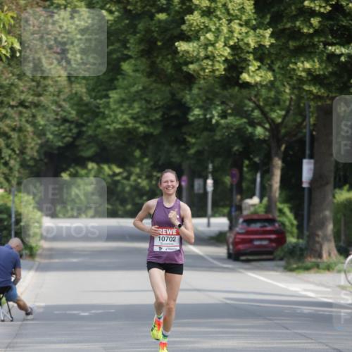 15.06.2025 - REWE Women's Run Jannik Wohlers http://msf.ph/oto/7934930 15.06.2025 08:38:42 Laufen 10702, 4 meine-sportfotos.de