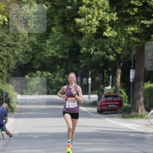 15.06.2025 - REWE Women's Run Jannik Wohlers http://msf.ph/oto/7934936 15.06.2025 08:38:42 Laufen 10702 meine-sportfotos.de