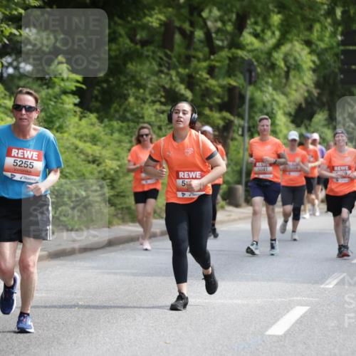 15.06.2025 - REWE Women's Run Jannik Wohlers http://msf.ph/oto/7935026 15.06.2025 10:12:40 Laufen 5255, 50, 5041, 7389, 5 meine-sportfotos.de