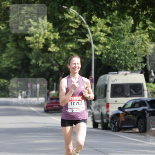 15.06.2025 - REWE Women's Run Jannik Wohlers http://msf.ph/oto/7935027 15.06.2025 08:38:45 Laufen 10702 meine-sportfotos.de