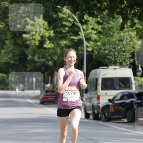 15.06.2025 - REWE Women's Run Jannik Wohlers http://msf.ph/oto/7935034 15.06.2025 08:38:45 Laufen 10702 meine-sportfotos.de