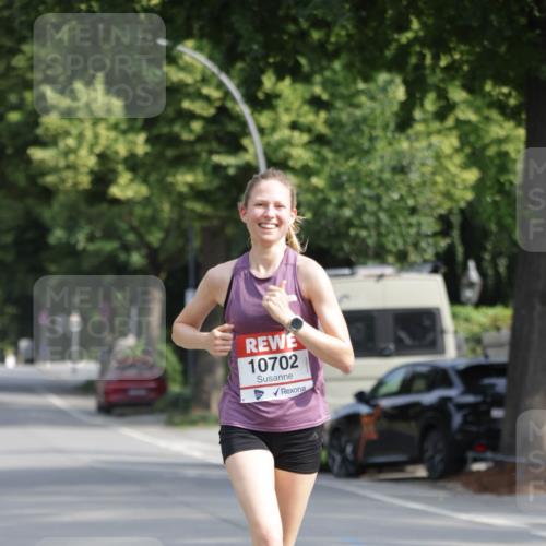 15.06.2025 - REWE Women's Run Jannik Wohlers http://msf.ph/oto/7935070 15.06.2025 08:38:45 Laufen 10702 meine-sportfotos.de