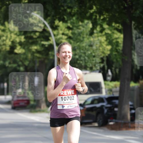 15.06.2025 - REWE Women's Run Jannik Wohlers http://msf.ph/oto/7935082 15.06.2025 08:38:45 Laufen 10702 meine-sportfotos.de