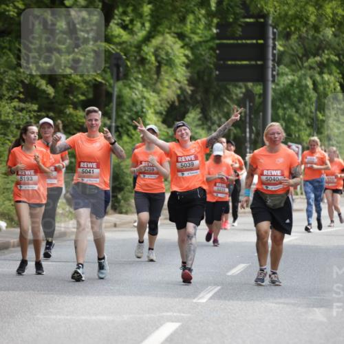15.06.2025 - REWE Women's Run Jannik Wohlers http://msf.ph/oto/7935122 15.06.2025 10:12:42 Laufen 510, 5193, 5039, 5041, 259, 5215, 5040, 5198 meine-sportfotos.de