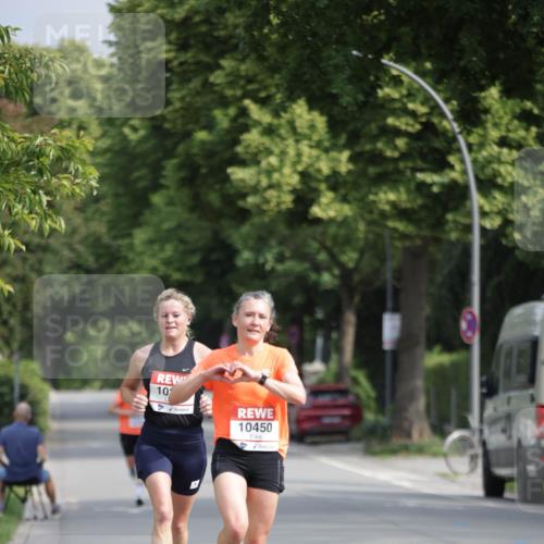 15.06.2025 - REWE Women's Run Jannik Wohlers http://msf.ph/oto/7935172 15.06.2025 08:40:21 Laufen 10450 meine-sportfotos.de