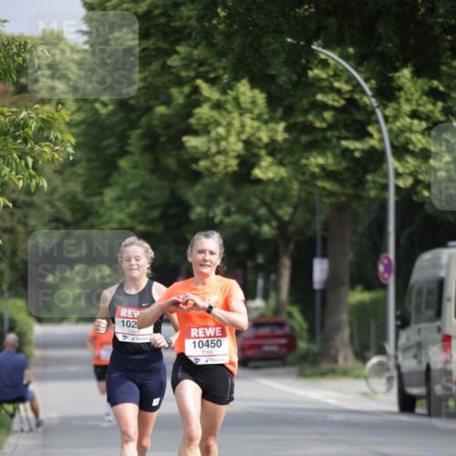 15.06.2025 - REWE Women's Run Jannik Wohlers http://msf.ph/oto/7935178 15.06.2025 08:40:21 Laufen 102, 10450 meine-sportfotos.de