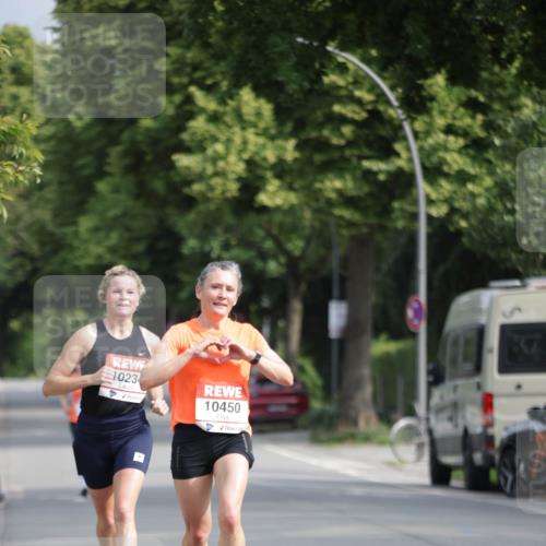 15.06.2025 - REWE Women's Run Jannik Wohlers http://msf.ph/oto/7935214 15.06.2025 08:40:21 Laufen 1023, 10450 meine-sportfotos.de
