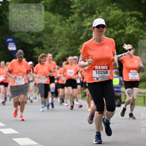 15.06.2025 - REWE Women's Run Dr. Thomas Lammeyer http://msf.ph/oto/7935252 15.06.2025 09:19:01 Laufen 10258, 10204 meine-sportfotos.de