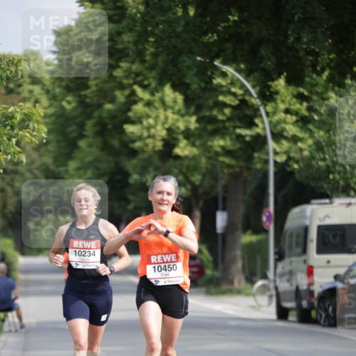 15.06.2025 - REWE Women's Run Jannik Wohlers http://msf.ph/oto/7935270 15.06.2025 08:40:22 Laufen 10234, 10450 meine-sportfotos.de