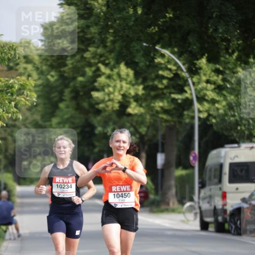 15.06.2025 - REWE Women's Run Jannik Wohlers http://msf.ph/oto/7935276 15.06.2025 08:40:22 Laufen 10234, 10450 meine-sportfotos.de