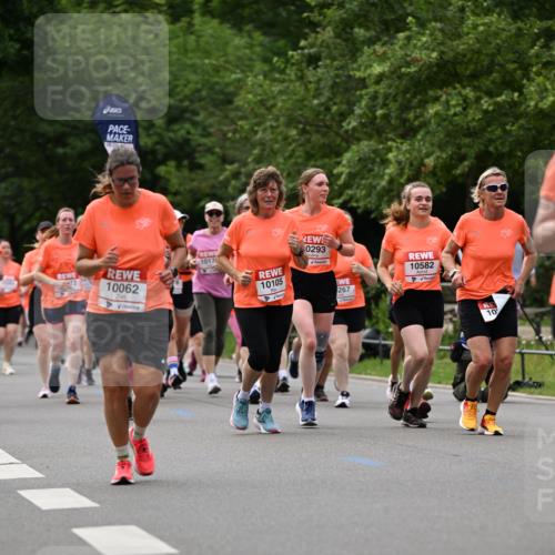 15.06.2025 - REWE Women's Run Dr. Thomas Lammeyer http://msf.ph/oto/7935287 15.06.2025 09:19:02 Laufen 10062, 1017, 0293, 10105, 267, 23, 10582, 10 meine-sportfotos.de