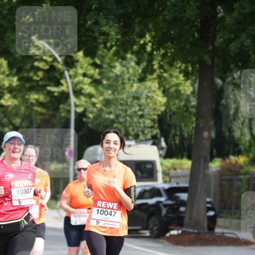 15.06.2025 - REWE Women's Run Jannik Wohlers http://msf.ph/oto/7935339 15.06.2025 09:53:04 Laufen 10307, 10047 meine-sportfotos.de