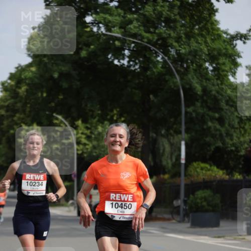 15.06.2025 - REWE Women's Run Jannik Wohlers http://msf.ph/oto/7935341 15.06.2025 08:40:24 Laufen 10234, 10450 meine-sportfotos.de