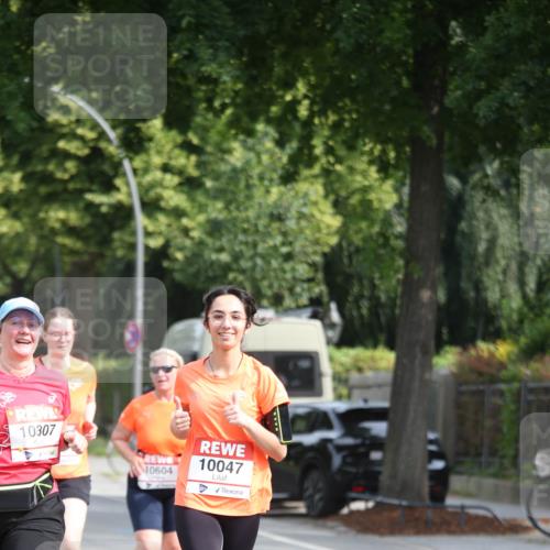 15.06.2025 - REWE Women's Run Jannik Wohlers http://msf.ph/oto/7935342 15.06.2025 09:53:04 Laufen 10307, 10047, 10604 meine-sportfotos.de