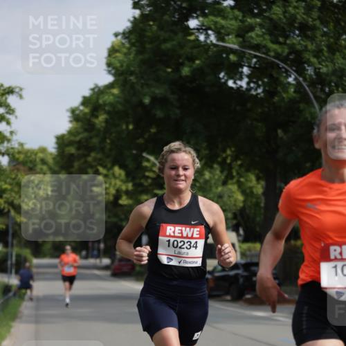 15.06.2025 - REWE Women's Run Jannik Wohlers http://msf.ph/oto/7935352 15.06.2025 08:40:24 Laufen 10234 meine-sportfotos.de