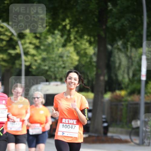 15.06.2025 - REWE Women's Run Jannik Wohlers http://msf.ph/oto/7935367 15.06.2025 09:53:05 Laufen 307, 10047 meine-sportfotos.de